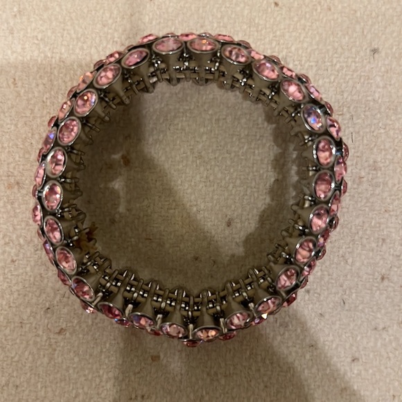 Pink sparkly stretch bracelet - Picture 3 of 4